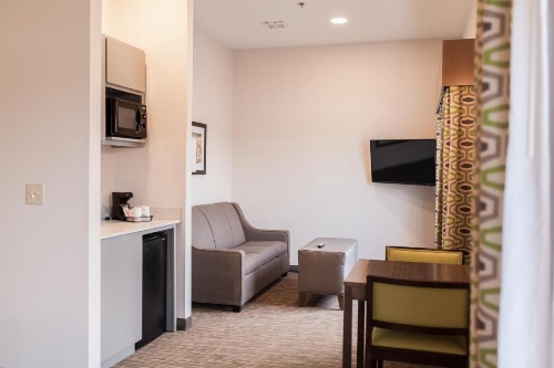 Holiday Inn Express & Suites Sweetwater image 23