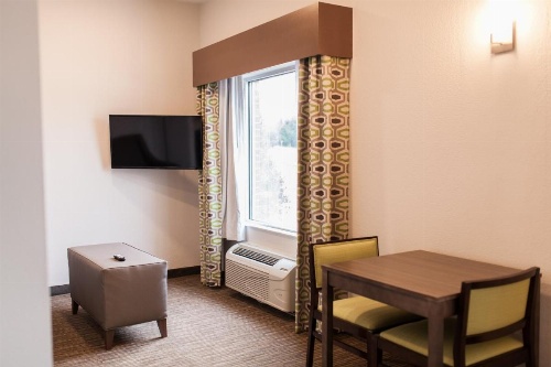 Holiday Inn Express & Suites Sweetwater image 33