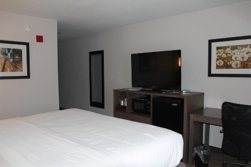 Holiday Inn Express & Suites Sweetwater image 5