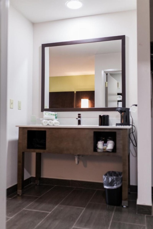 Holiday Inn Express & Suites Sweetwater image 9